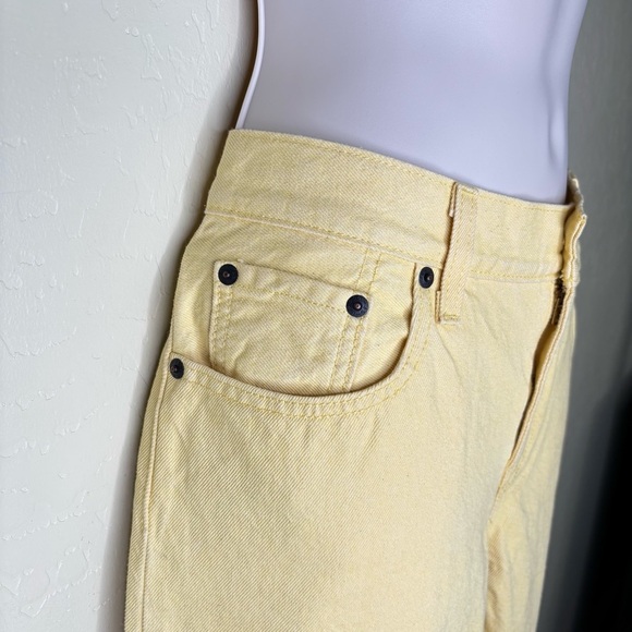 Levi's Women's Yellow Straight Leg Jeans Nwt Size 29x30 - Picture 4 of 16